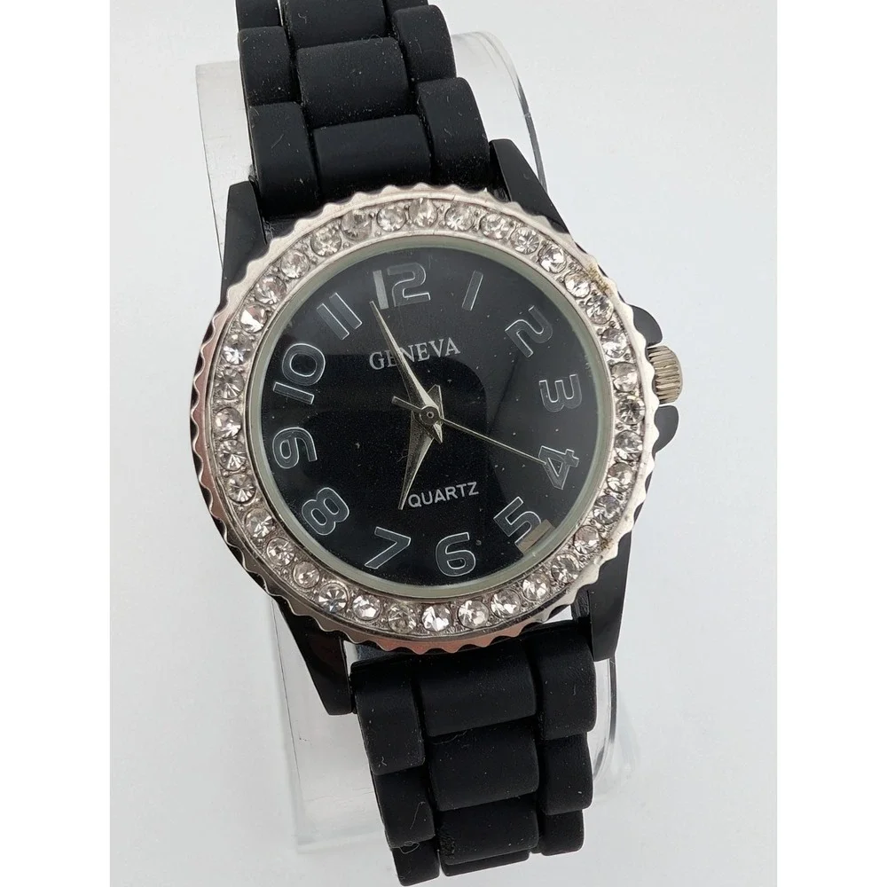Geneva Watch Women 32mm Case‎ Rhinestone Bezel Black Silicone Band- New Battery